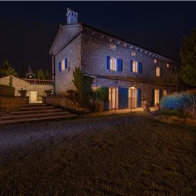 5 Bedroom Istrian Villa Estate with Large Pool and Gardens near Barban, Sleeps 12